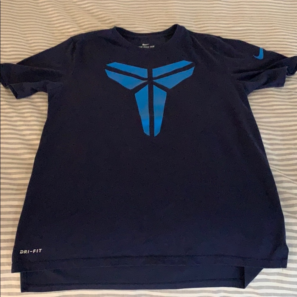 Men’s Nike Kobe T-Shirt Size Medium